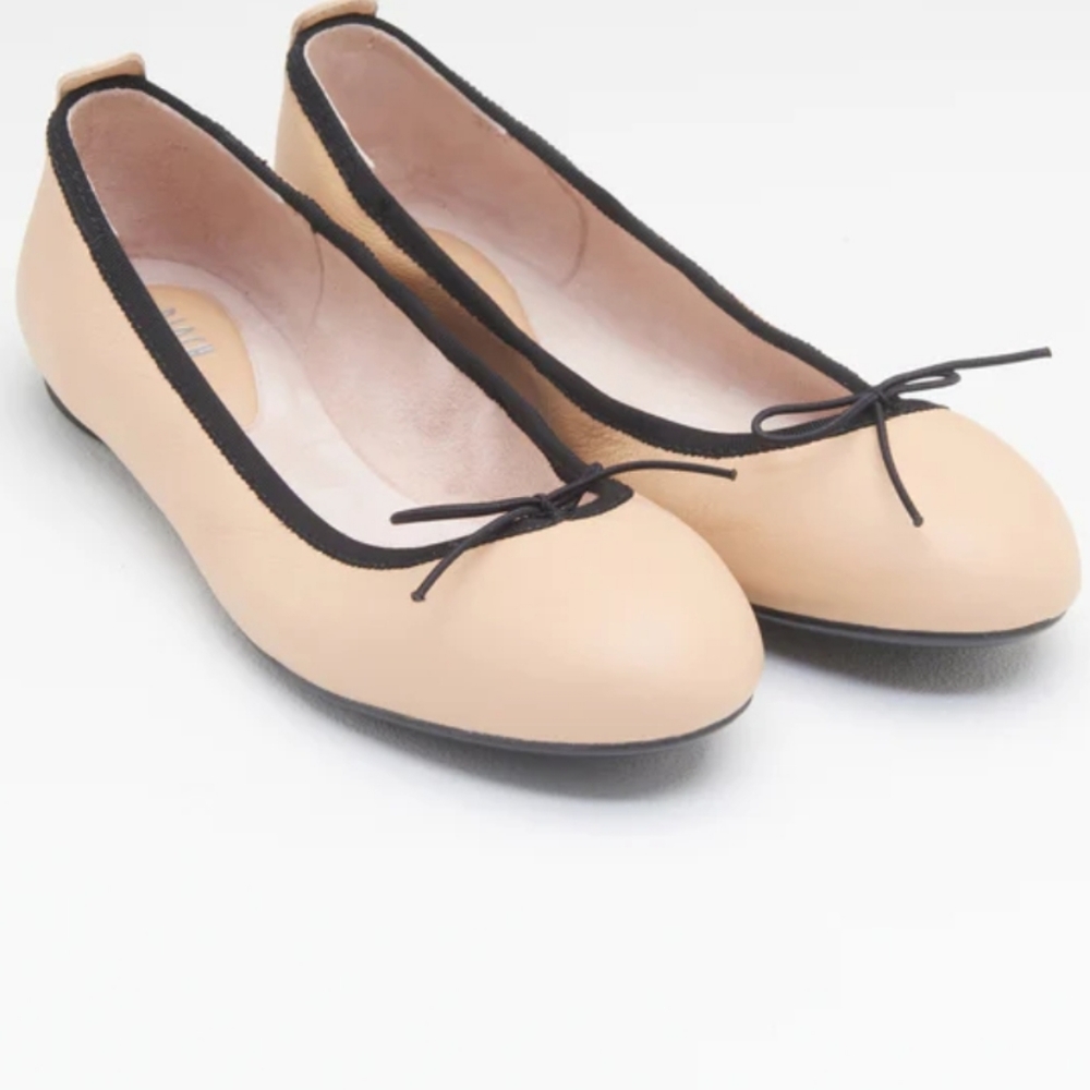 Bloch Nude Ballet Flats with Black Trim